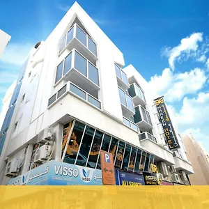 Maaeen Hotel